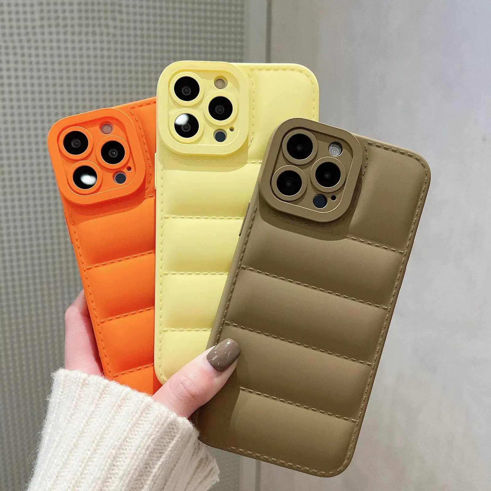 Funda puffer acolchada para iPhone